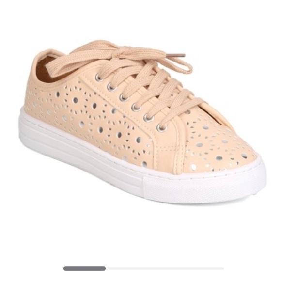 Women Qupid Reba-69C Leatherette Perforated Metallic Lace Up Sneaker - Picture 2 of 10